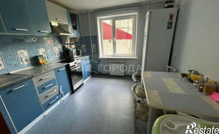 4-комн квартира улица Попова, 106,  д. 106