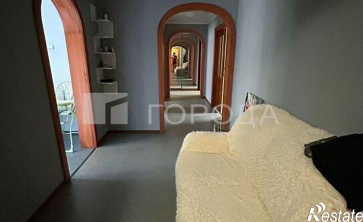 4-комн квартира улица Попова, 106,  д. 106