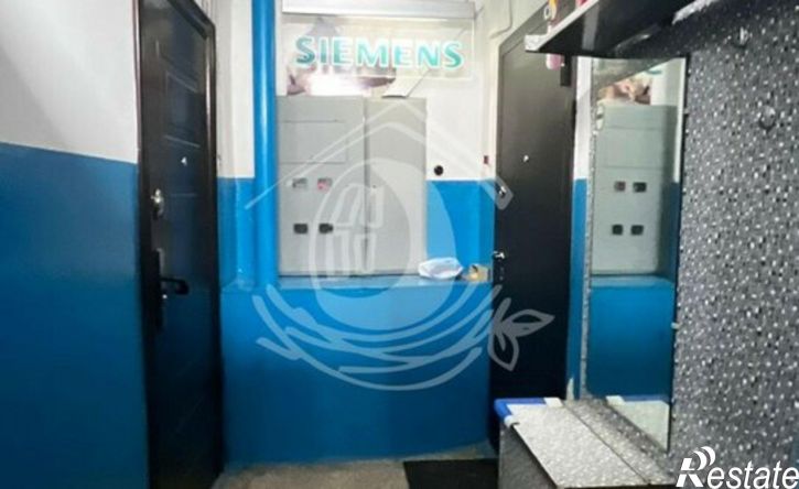 2-комн квартира улица Юрина, 246,  д. 246