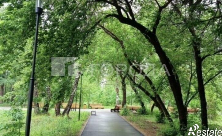 4-комн квартира улица Попова, 106,  д. 106