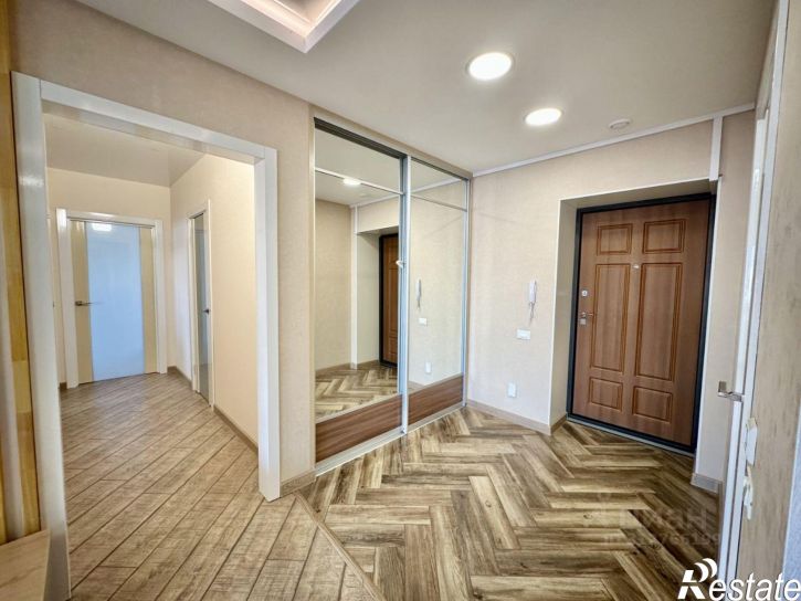 3-комн квартира улица Профинтерна, 7А,  д. 7А