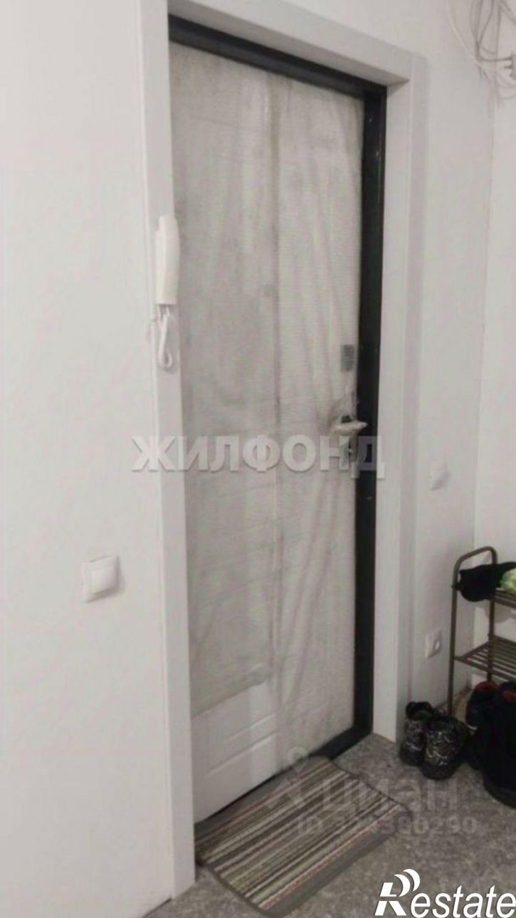 3-комн квартира улица Солнечная Поляна, 85,  д. 85