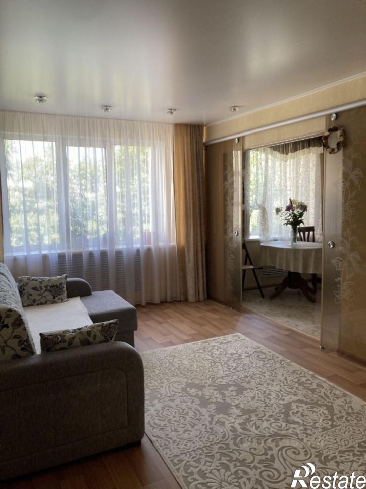 3-комн квартира улица Глушкова, 6,  д. 6