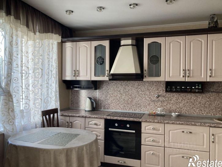 3-комн квартира улица Глушкова, 6,  д. 6