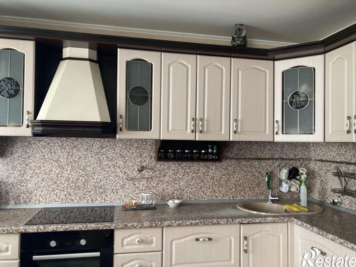 3-комн квартира улица Глушкова, 6,  д. 6