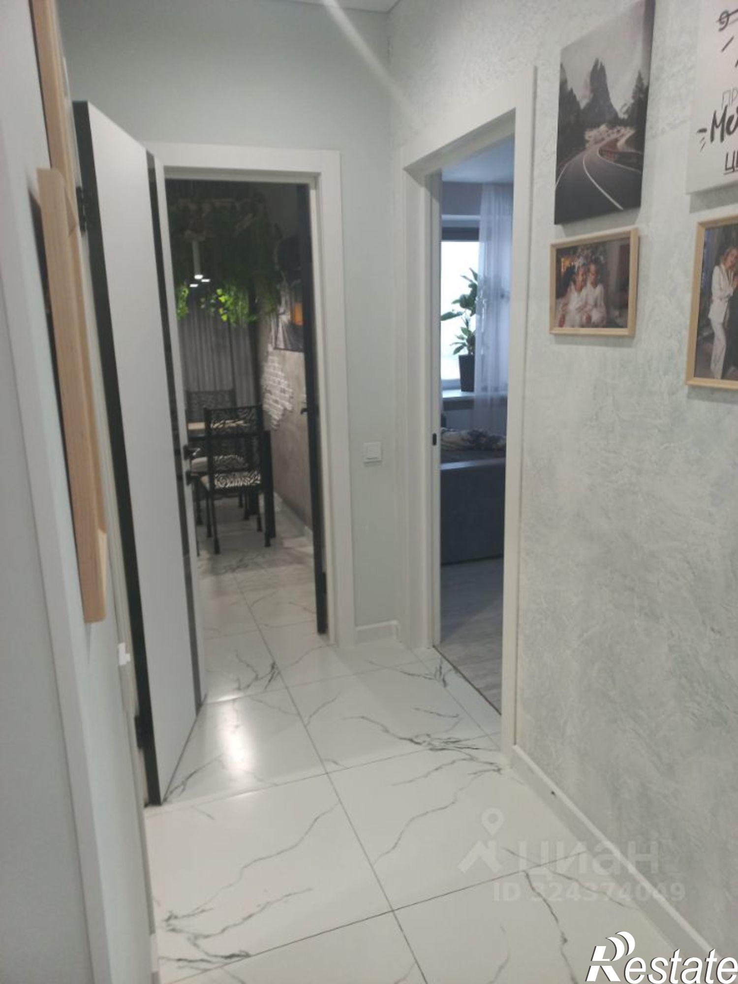 Купить квартиру за 10 300 000 рублей на улица Юрина, 168К