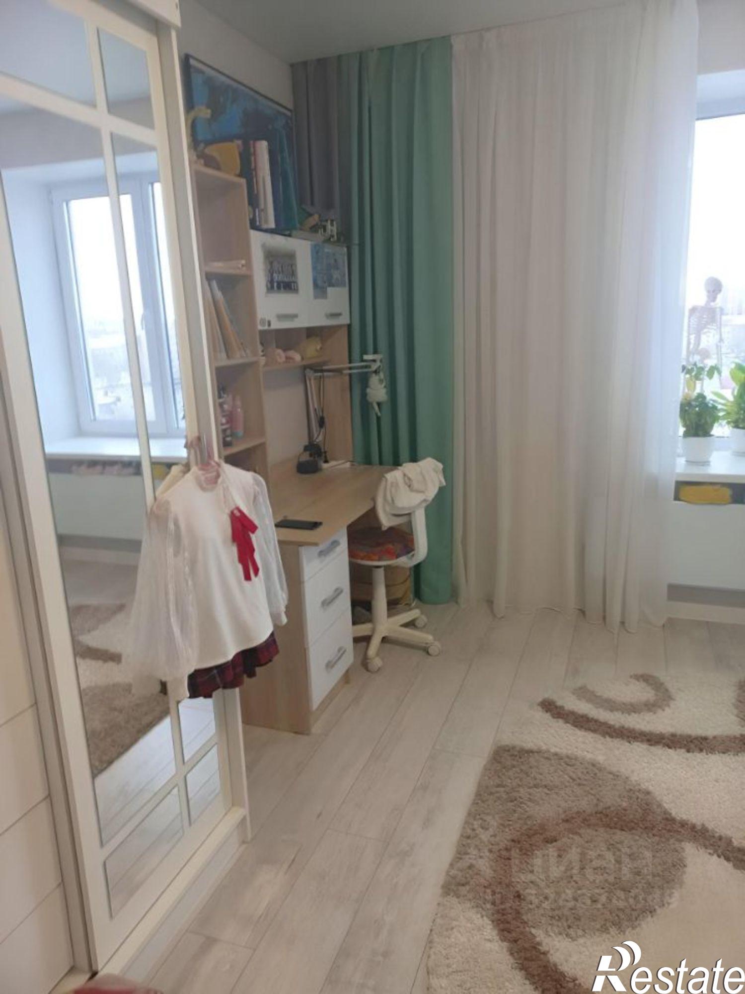 Купить квартиру за 10 300 000 рублей на улица Юрина, 168К