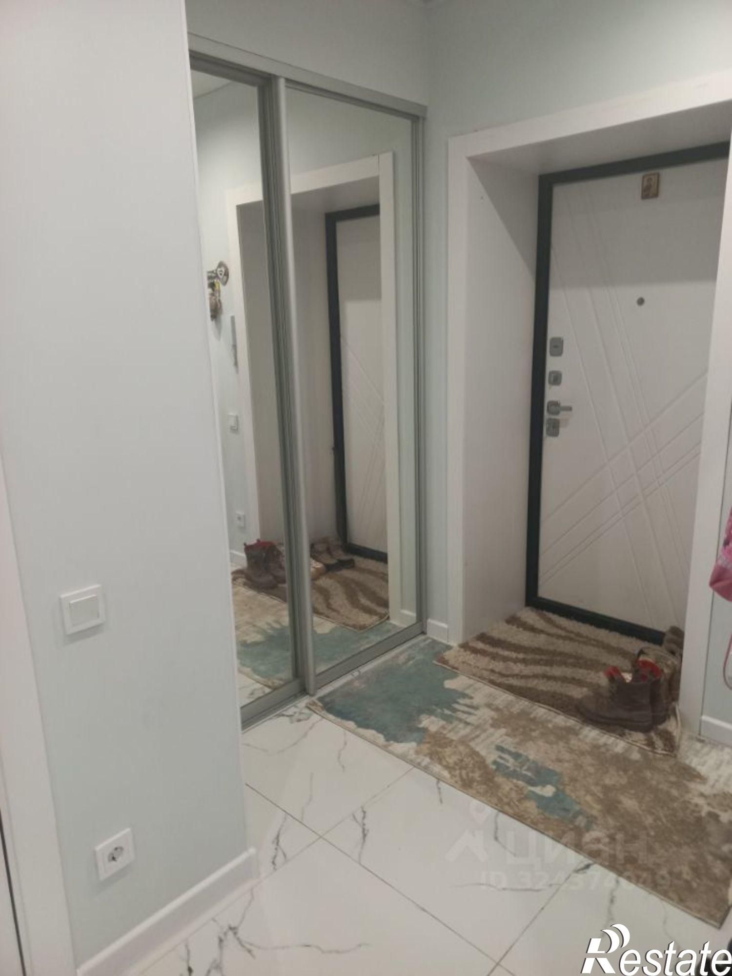 Купить квартиру за 10 300 000 рублей на улица Юрина, 168К