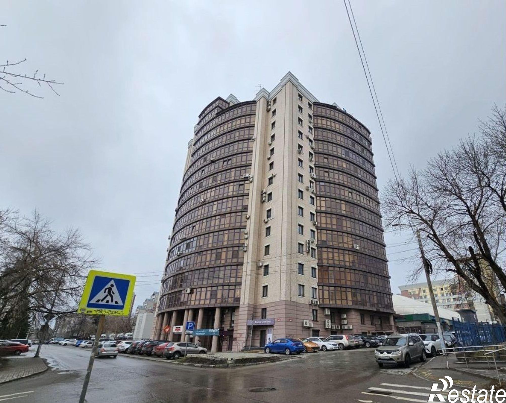 Купить квартиру за 35 000 000 рублей на ул Папанинцев, 102/31