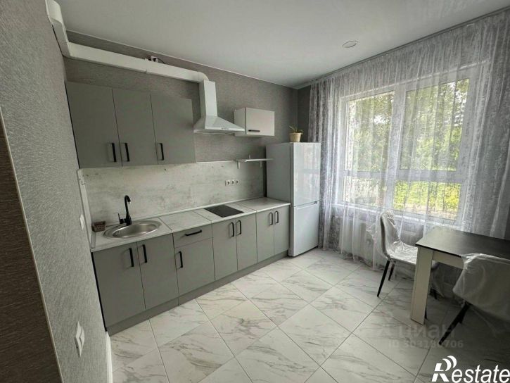 2-комн квартира улица Советской Армии, 75,  д. 75