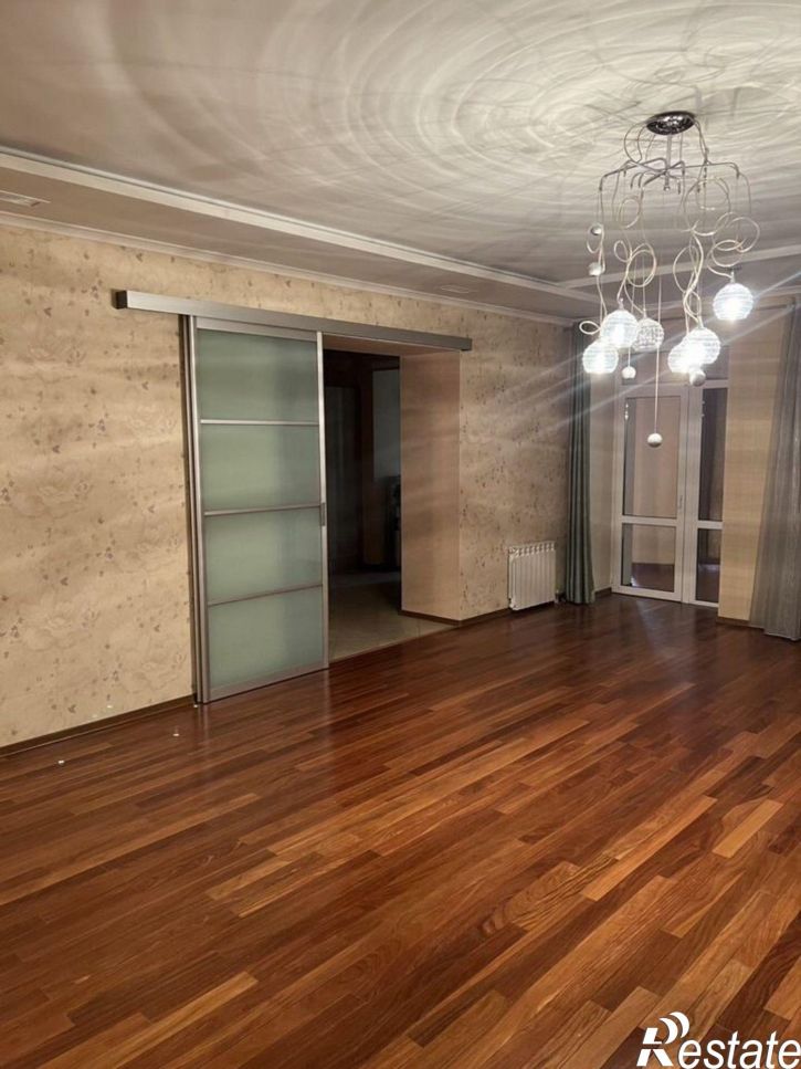 4-комн квартира ул Папанинцев, 102/31,  д. 102/31