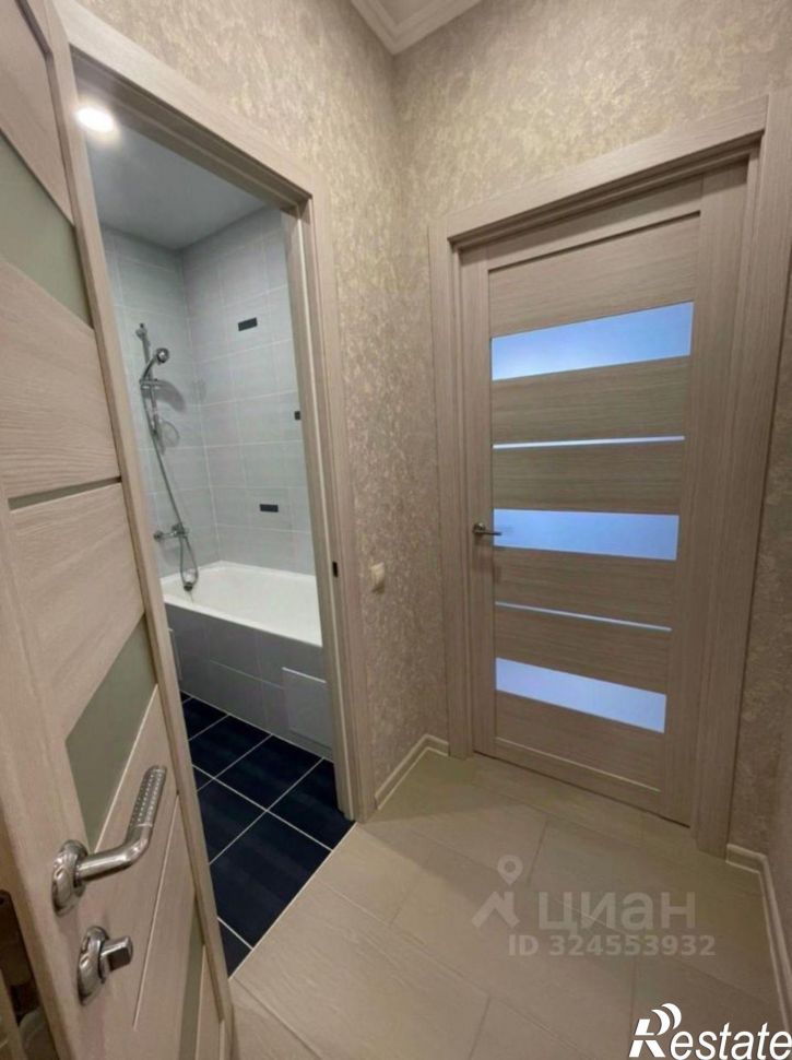 2-комн квартира улица им. Василия Тимофеевича Христенко, 15,  д. 15