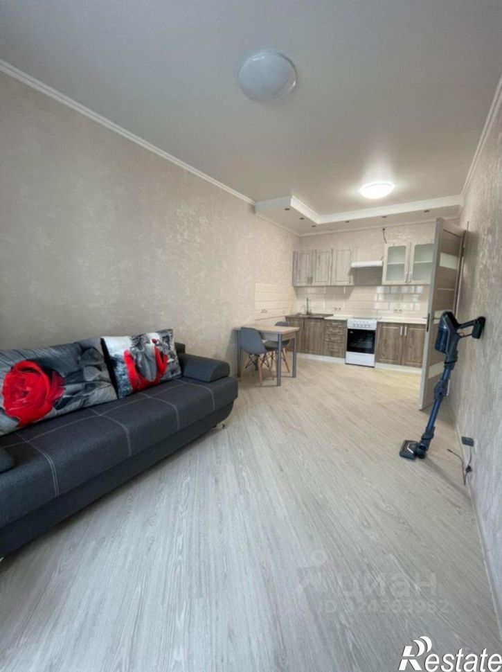 2-комн квартира улица им. Василия Тимофеевича Христенко, 15,  д. 15