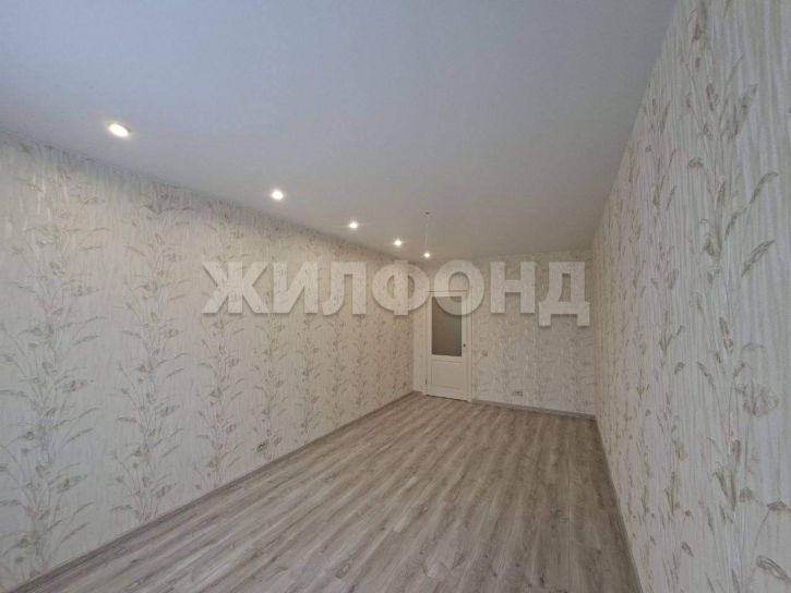 3-комн квартира Власихинская улица, д.65ак3