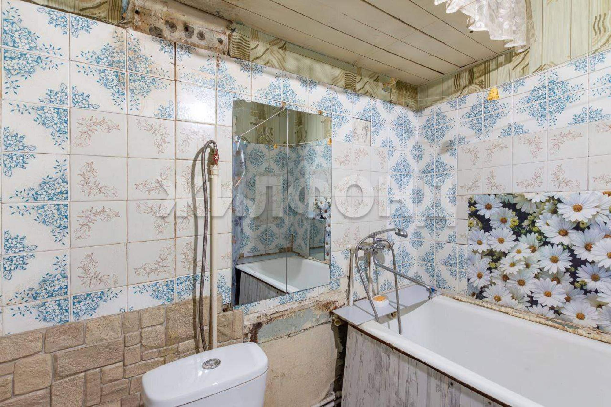 Купить квартиру за 3 800 000 рублей на Юрина улица, д.202