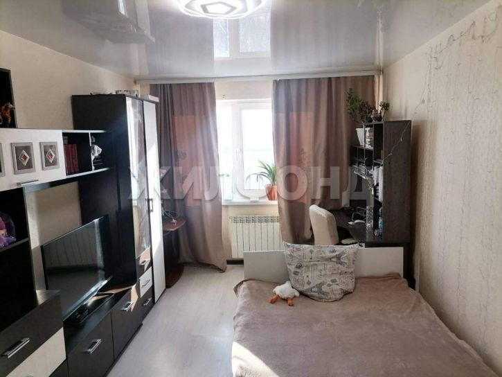 3-комн квартира Анатолия улица, д.220