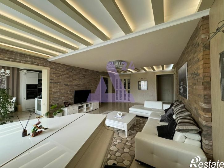 4-комн квартира тракт Змеиногорский, дом 102/19