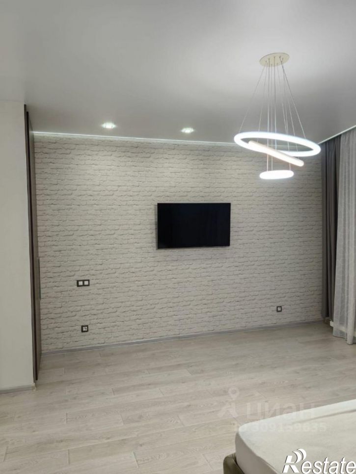 2-комн квартира улица Профинтерна, 7А,  д. 7А