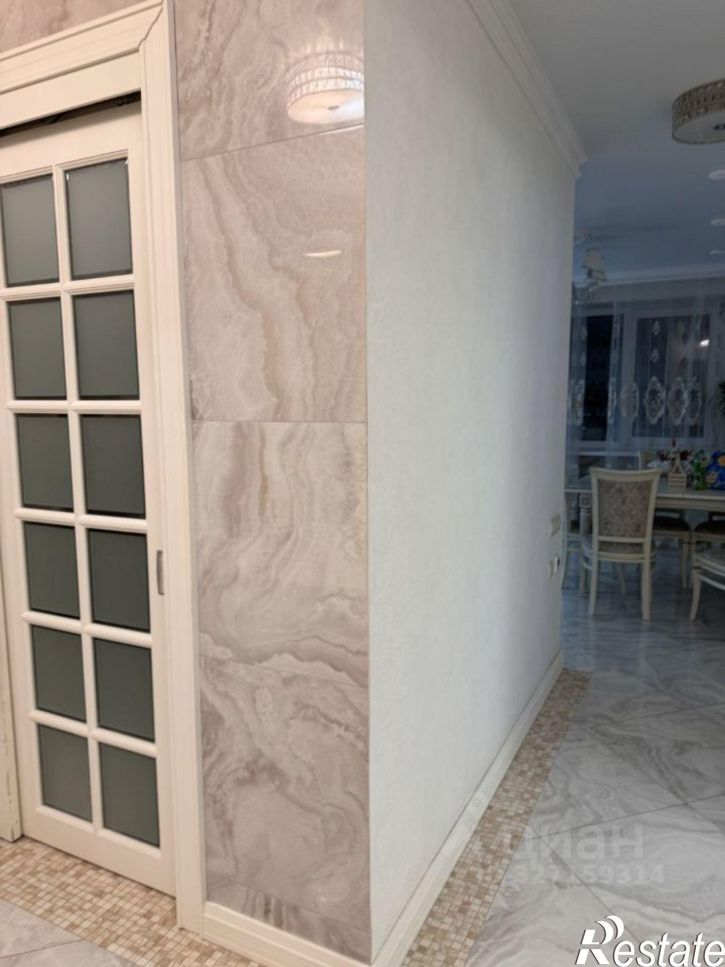 4-комн квартира ул Сухэ-Батора, 33,  д. 33