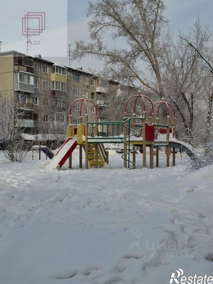 3-комн квартира ул Антона Петрова, 164,  д. 164