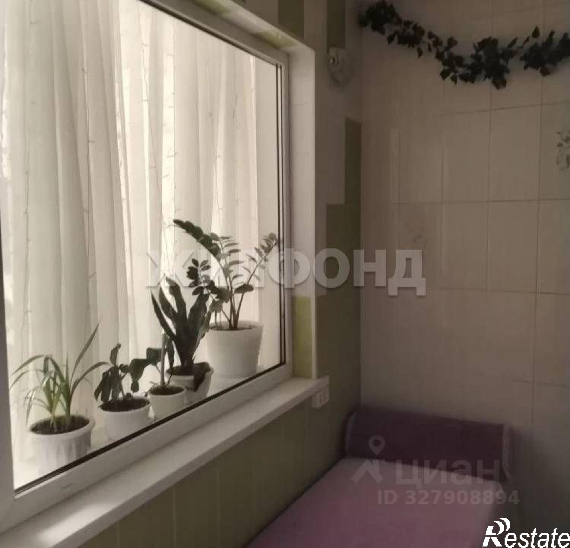 Купить комнату за 2 450 000 рублей на улица 40 лет Октября, 2