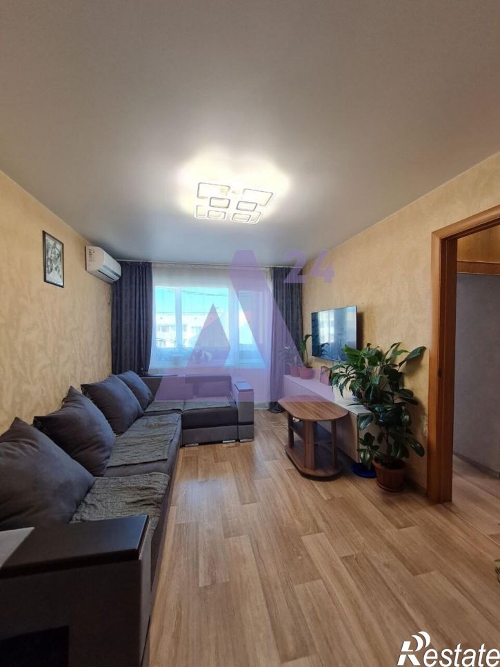 2-комн квартира улица Сухэ-Батора, дом 9