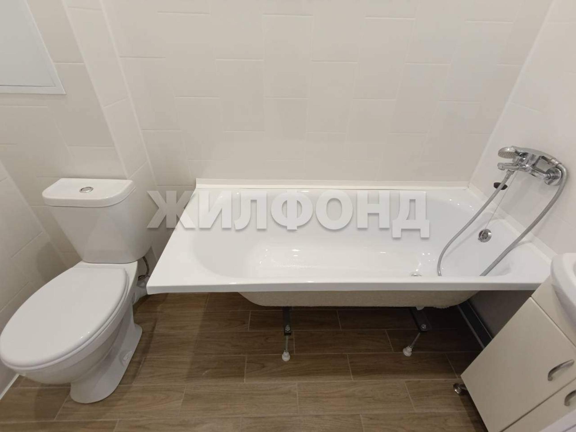 Купить студию за 3 050 000 рублей на Калинина проспект, д.28