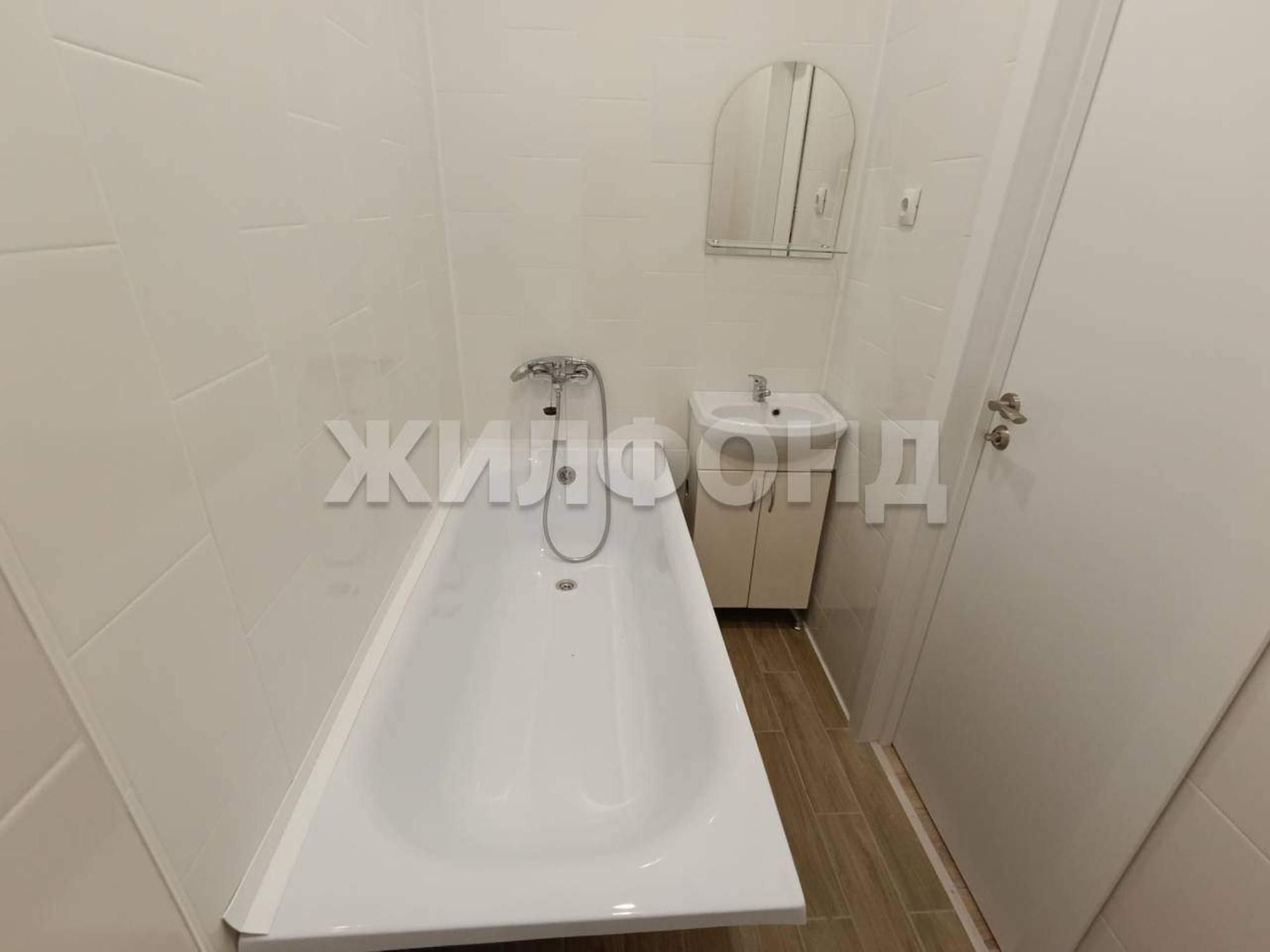 Купить студию за 3 050 000 рублей на Калинина проспект, д.28