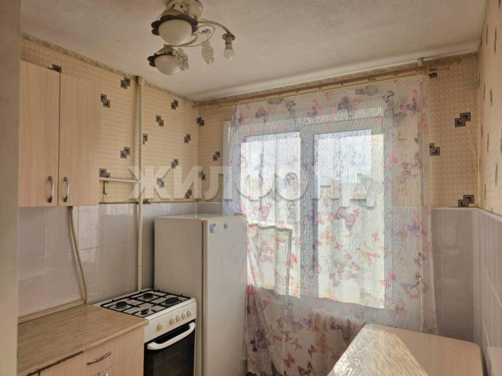 2-комн квартира Антона Петрова улица, д.128