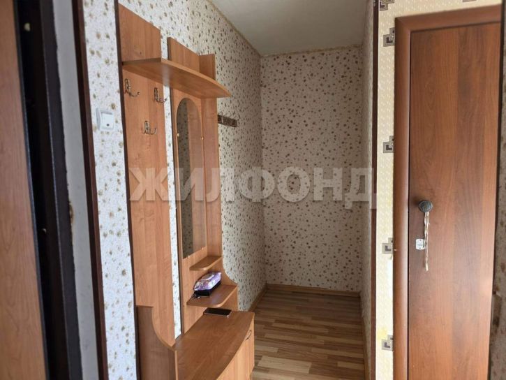 2-комн квартира Антона Петрова улица, д.128