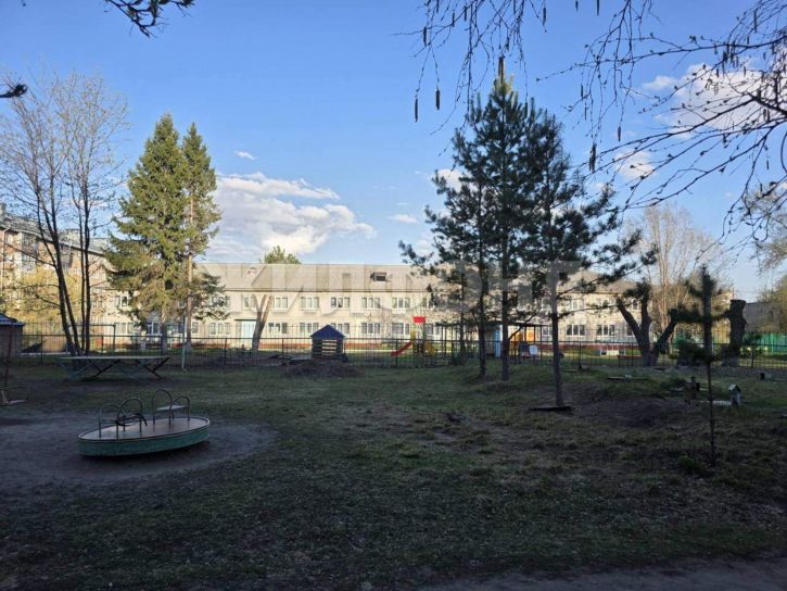 2-комн квартира Антона Петрова улица, д.128