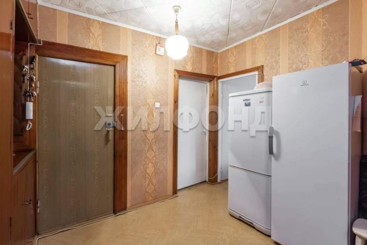 3-комн квартира Островского улица, д.8