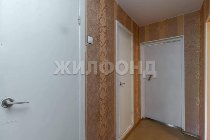 3-комн квартира Островского улица, д.8