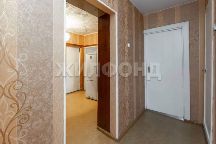 3-комн квартира Островского улица, д.8