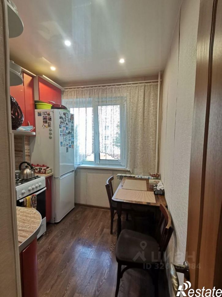 3-комн квартира ул Георгия Исакова, 233,  д. 233
