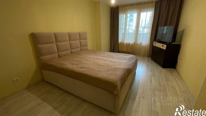 3-комн квартира ул Сергея Ускова, 23,  д. 23
