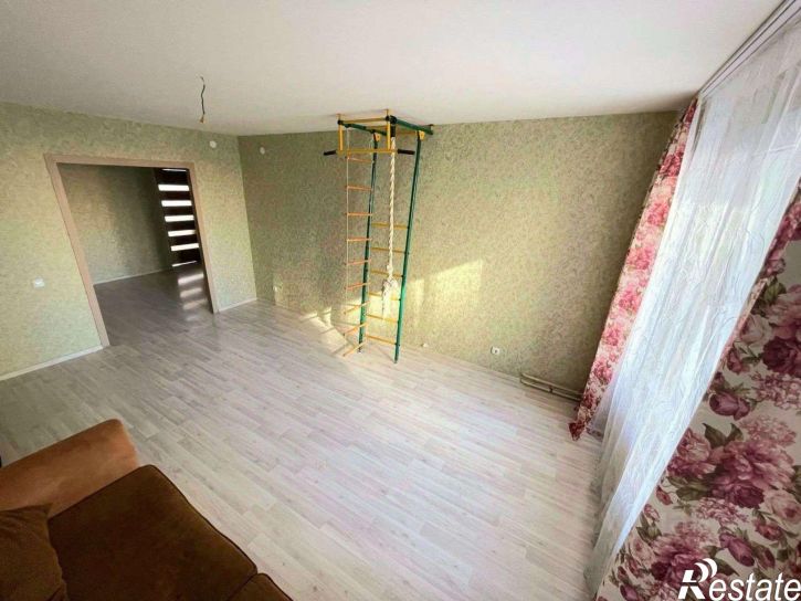 3-комн квартира ул Сергея Ускова, 23,  д. 23