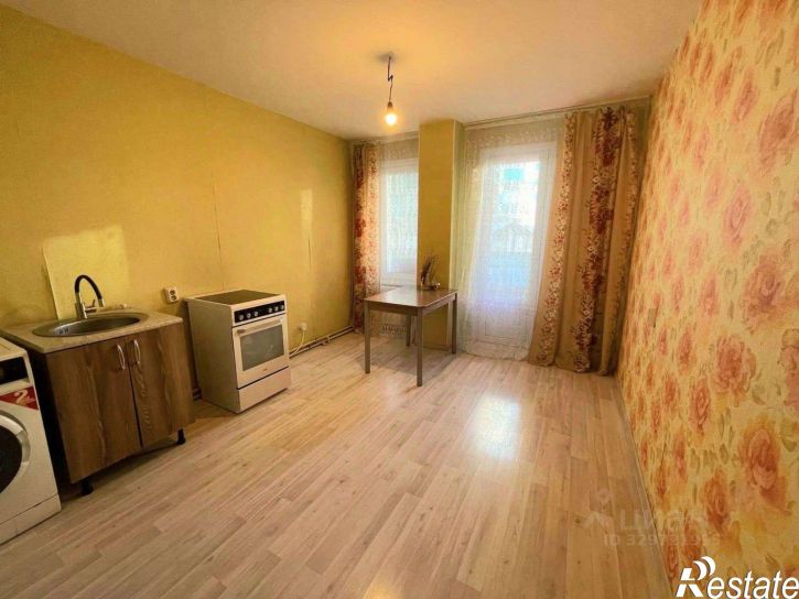3-комн квартира ул Сергея Ускова, 23,  д. 23