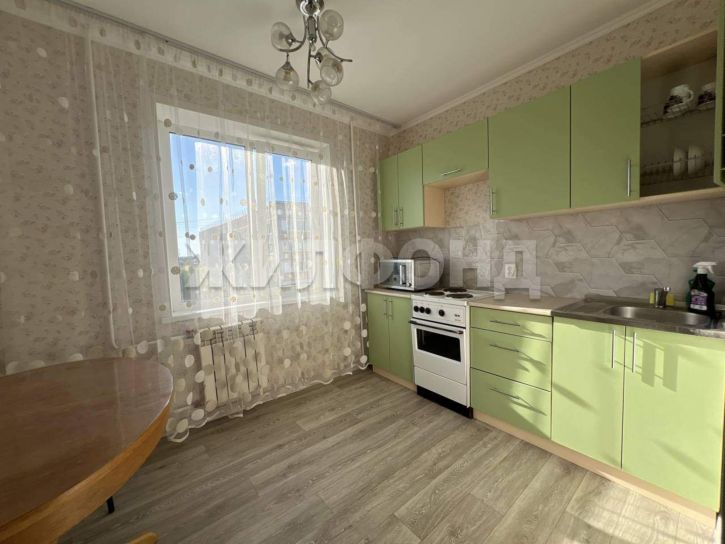 2-комн квартира Гущина улица, д.167