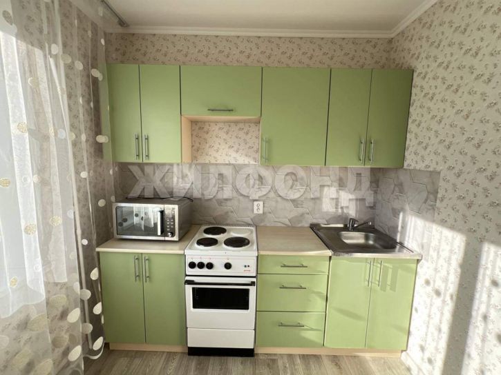 2-комн квартира Гущина улица, д.167