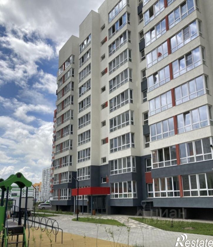 2-комн квартира ул Солнечная Поляна, 94 4,  д. 94 4,  к. 4