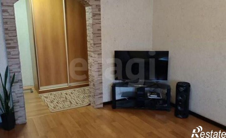 4-комн квартира улица Островского, 7,  д. 7