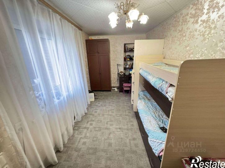 2-комн квартира улица Сухэ-Батора, 35,  д. 35