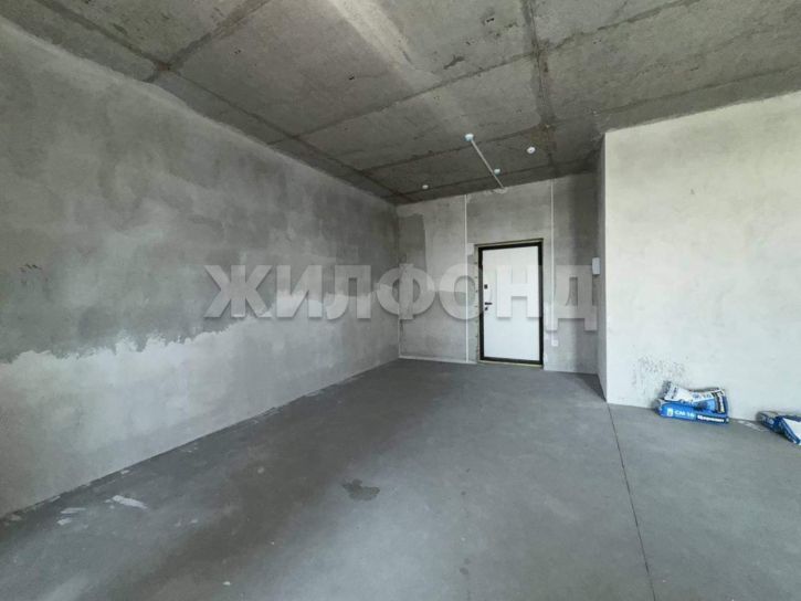 3-комн квартира Строителей проспект, д.18к1