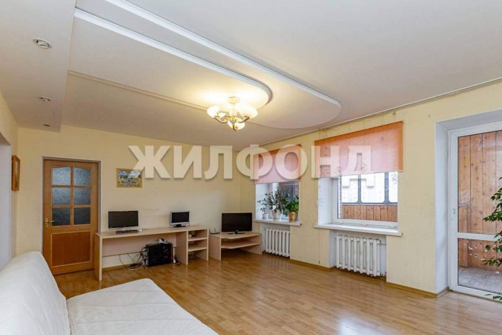 6-комн квартира Попова улица, д.98А