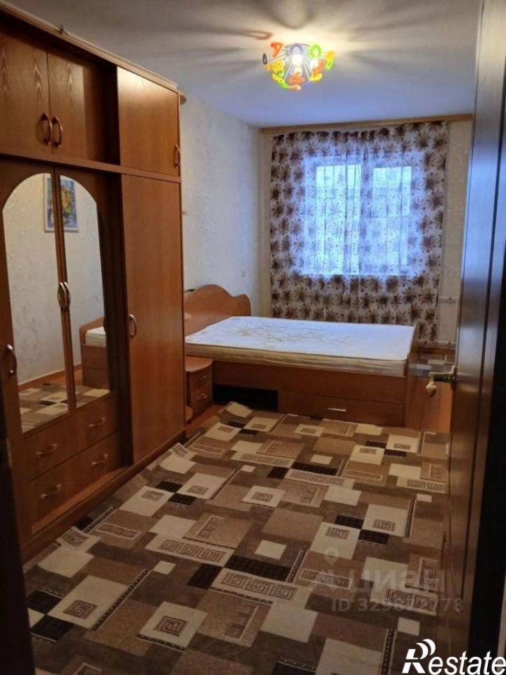 2-комн квартира улица Юрина, 230,  д. 230