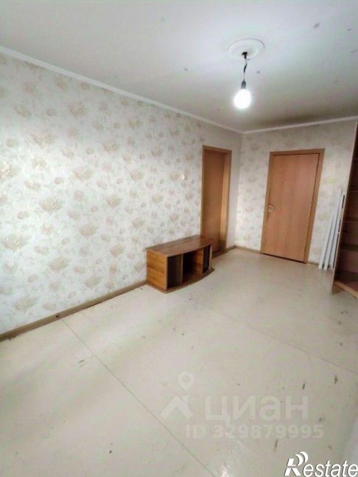 4-комн квартира улица Чудненко, 83,  д. 83