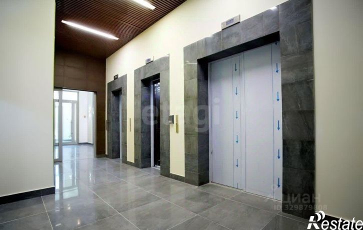 2-комн квартира пр-кт Строителей, 18 1,  д. 18 1,  к. 1