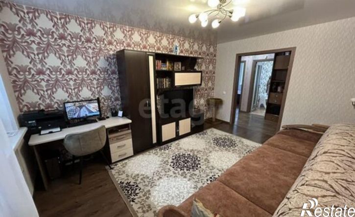 3-комн квартира ул Юрина, 220А,  д. 220А