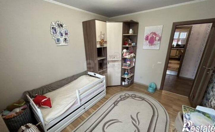 3-комн квартира ул Юрина, 220А,  д. 220А